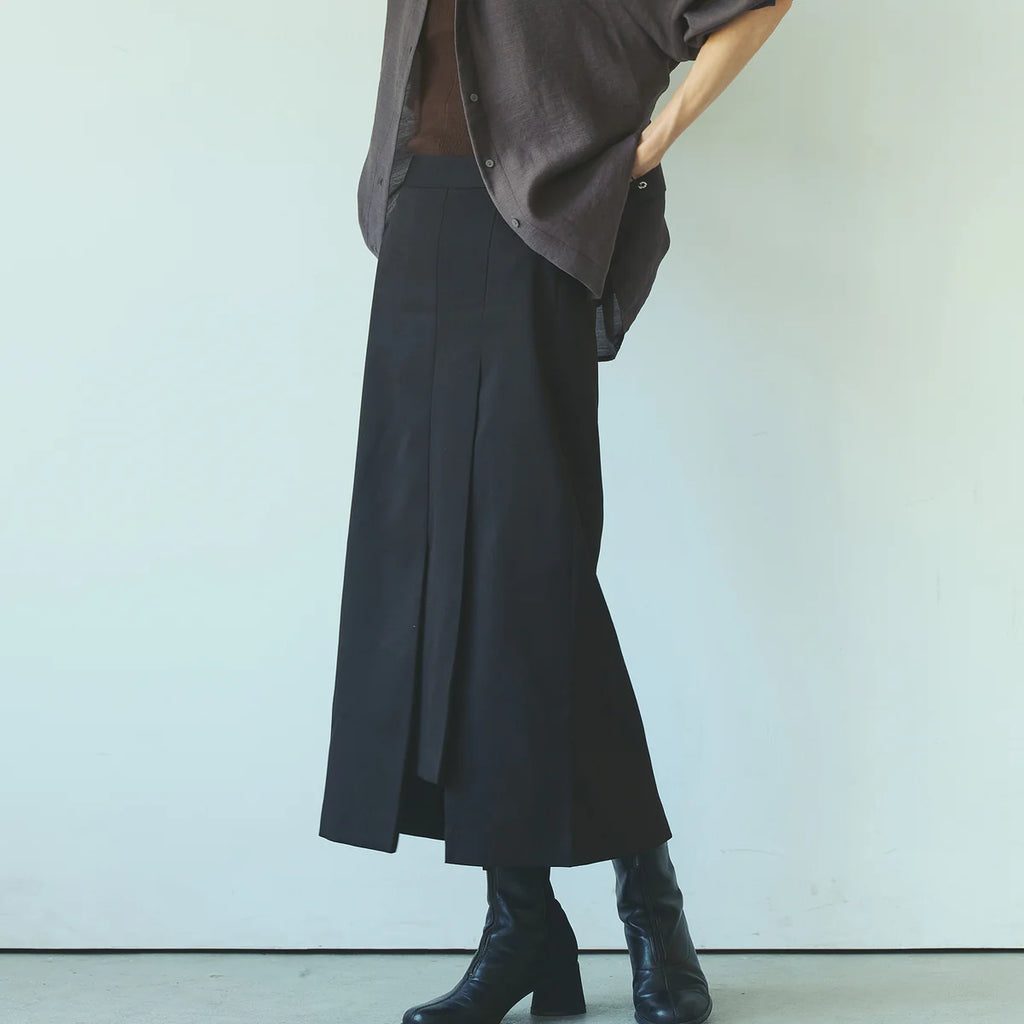 Asymmetric Pleat Straight Skirt/アシンメトリ プリーツ ストレート スカート