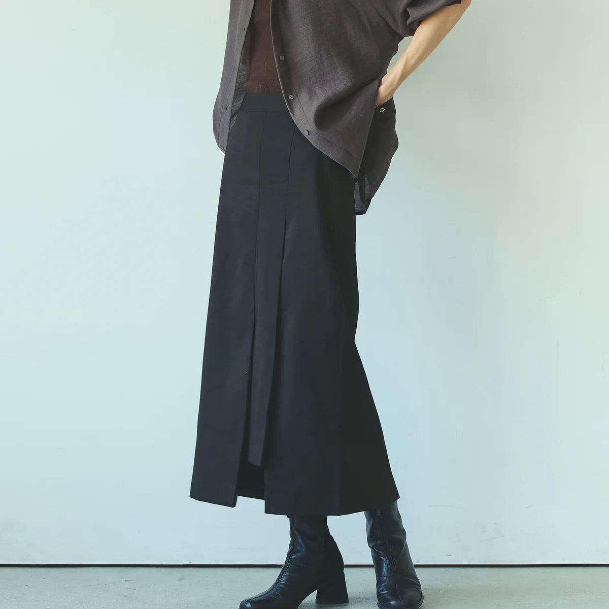 Asymmetric Pleat Straight Skirt/アシンメトリ プリーツ ストレート スカート