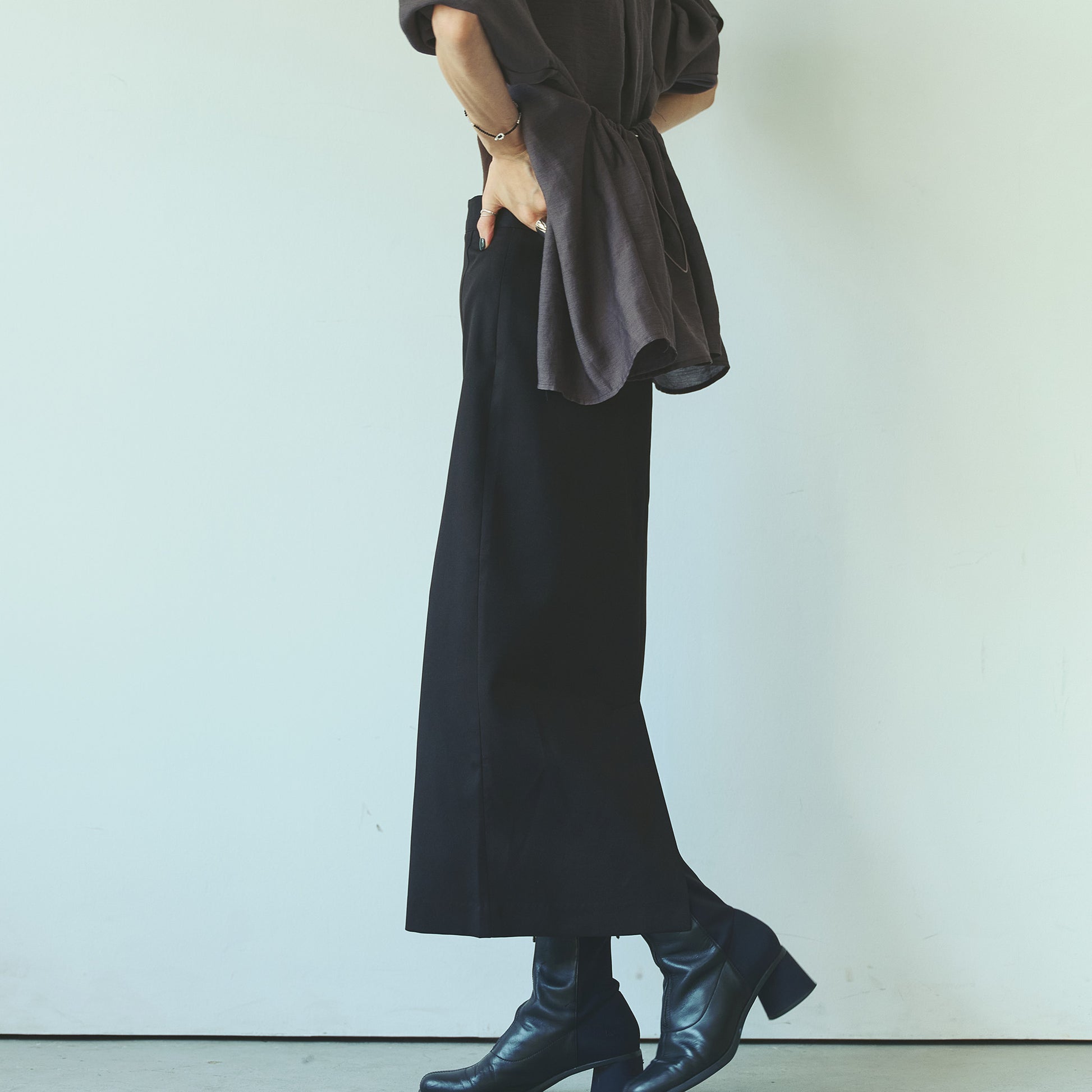 Asymmetric Pleat Straight Skirt/アシンメトリ プリーツ ストレート スカート