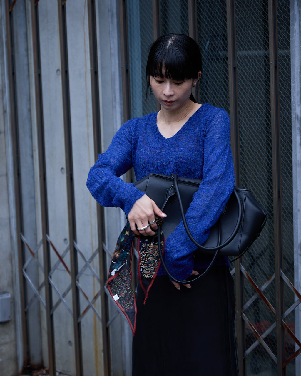 Moderate V-Neck Knit /モデラートVネックニット