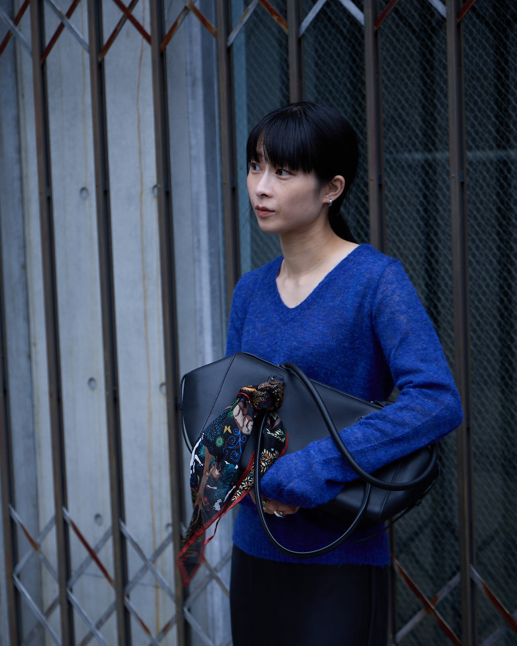 Moderate V-Neck Knit /モデラートVネックニット