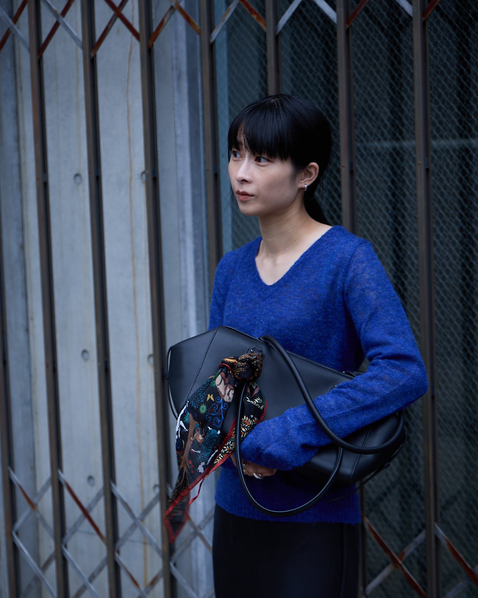 Moderate V-Neck Knit /モデラートVネックニット