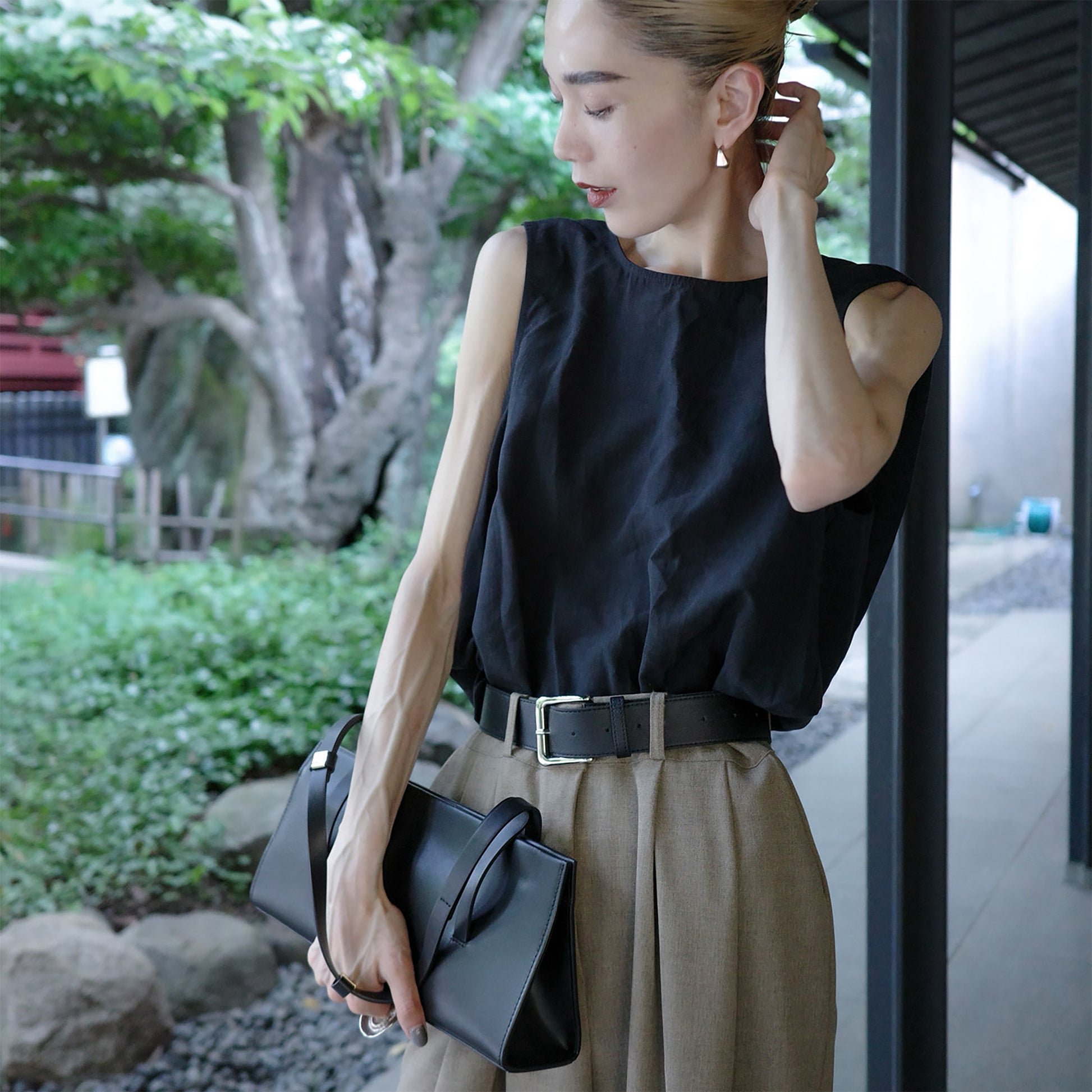 Back Knot Blouse　バックノットブラウス