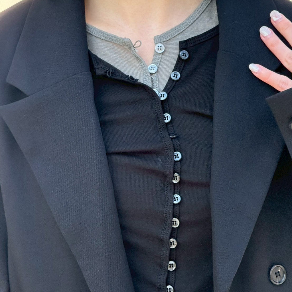 ＜40%オフ＞Linea Button Top/リネア ボタントップ