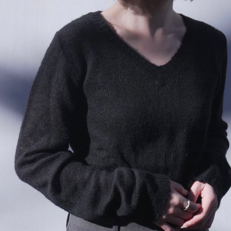 ＜40％オフ＞Moderate V-Neck Knit /モデラートVネックニット