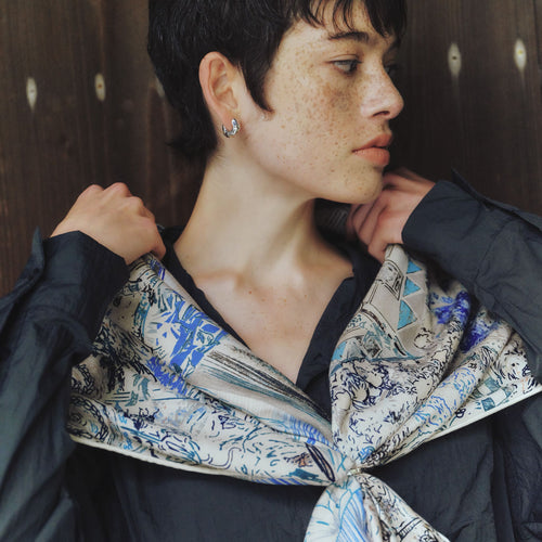 Versatile Cashmere/Silk Scarf ヴェルサティル カシミア/シルク スカーフ