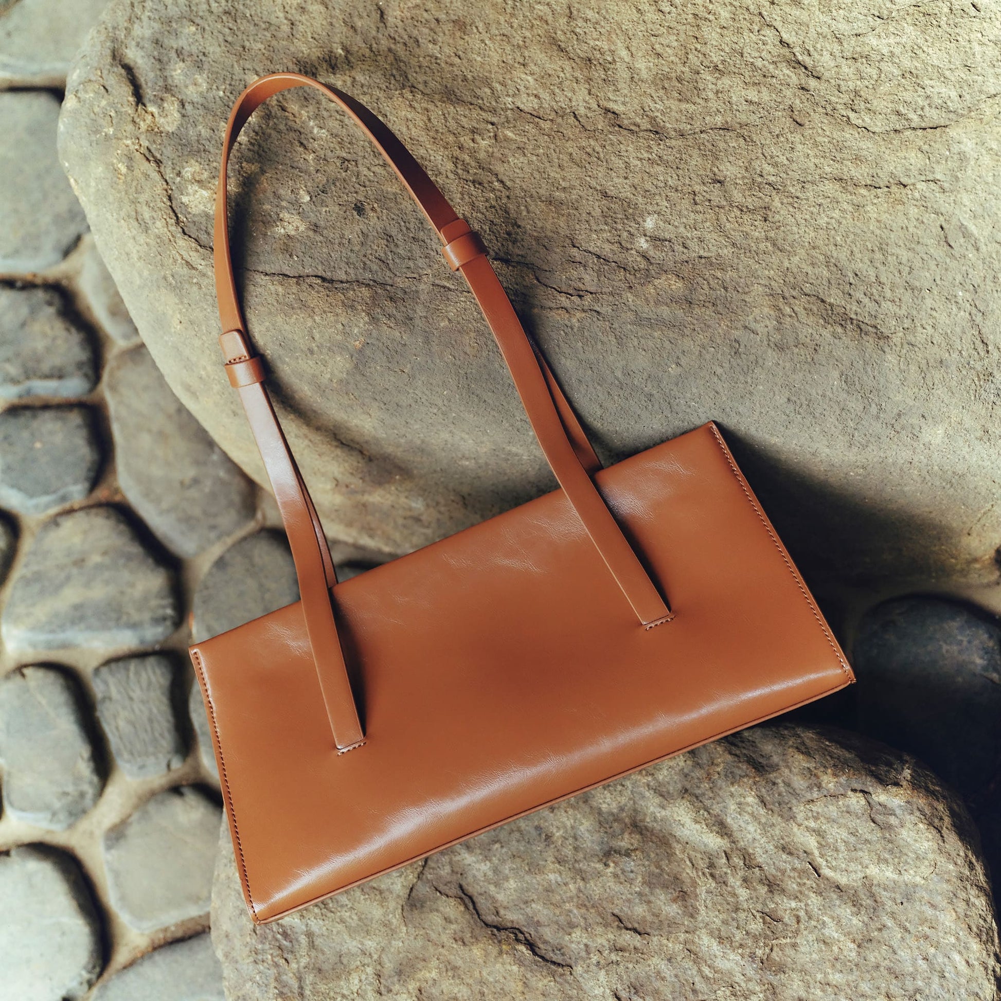 Classic Square Leather Bag　クラシックスクエアレザーバッグ