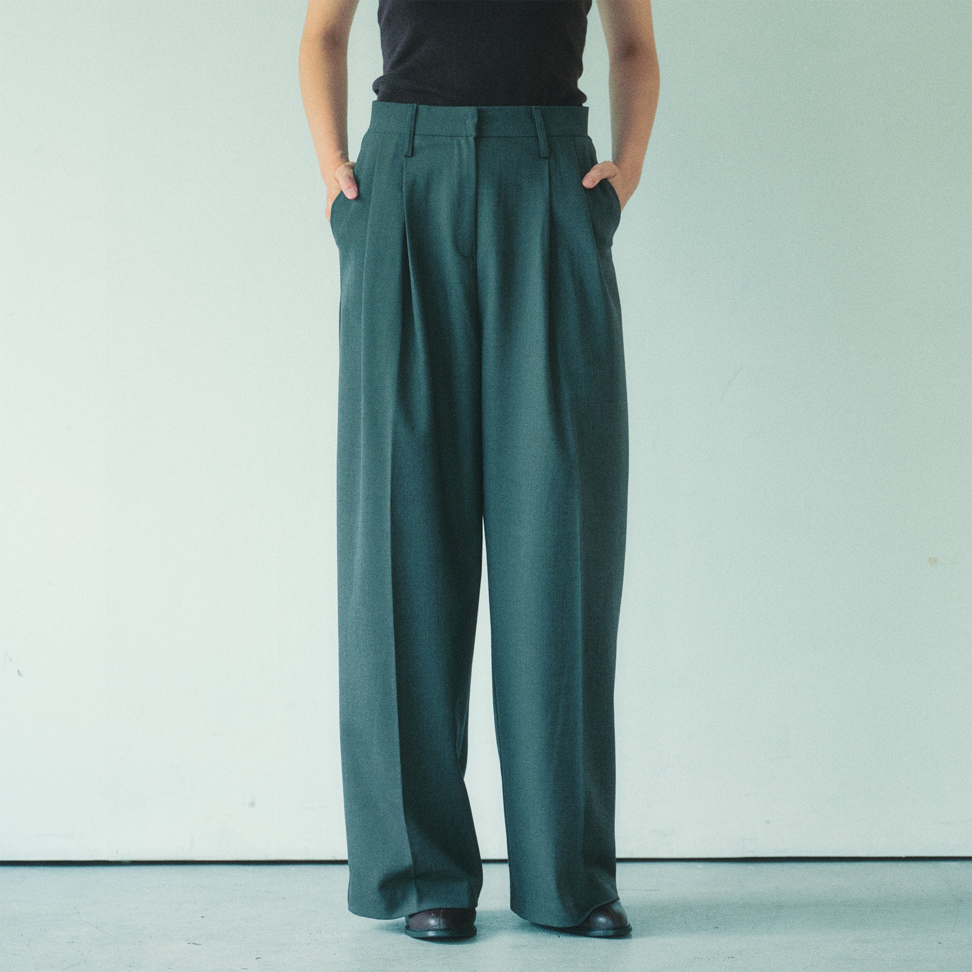 Double-Tuck Wool Trousers/タブルタック ウール トラウザー