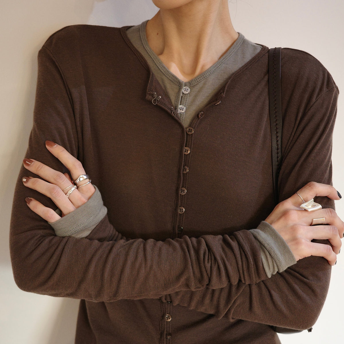 ＜40%オフ＞Linea Button Top/リネア ボタントップ